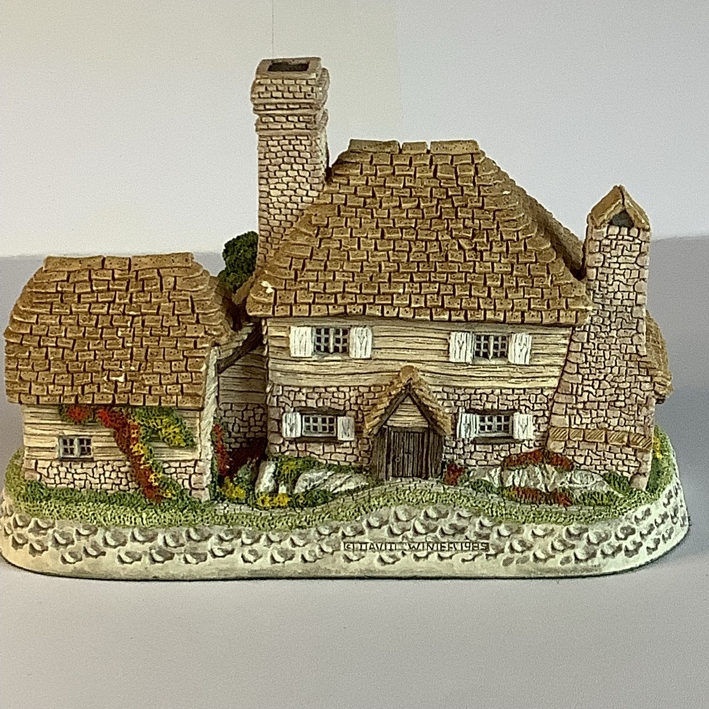 David Winter 1985 Kent‎ Cottage